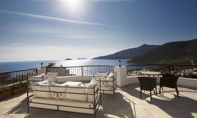 Kalkan Apartment | Beautifully-located Large 2 bed, sea view garden apartment with shared lge pools