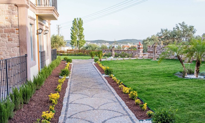 Mithatpasa Hotel | Cunda Nisa Otel