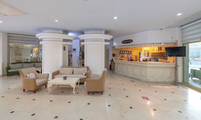 Marmaris City Center Bed & Breakfast | GRAND FAROS HOTEL