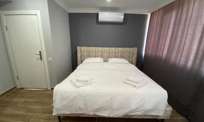 Muratpasa Apartment | Pomruj Suites Lara with Jacuzzi