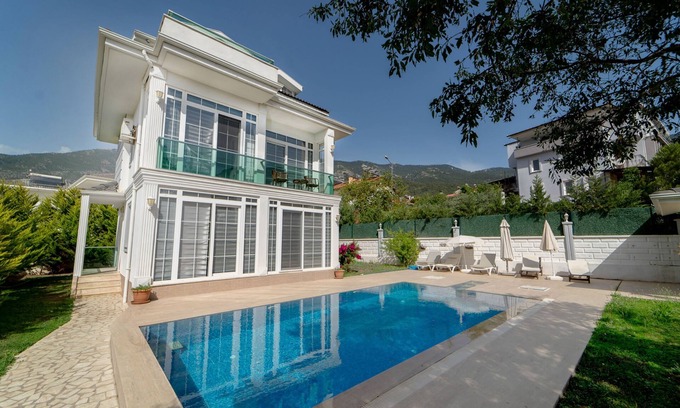 Oludeniz Villa | Villa w Private Pool, Garden 10 min to Oludeniz