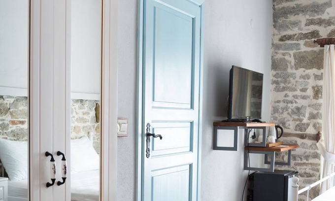 Gokceada Hotel | Vintage Inn Boutique Hotel