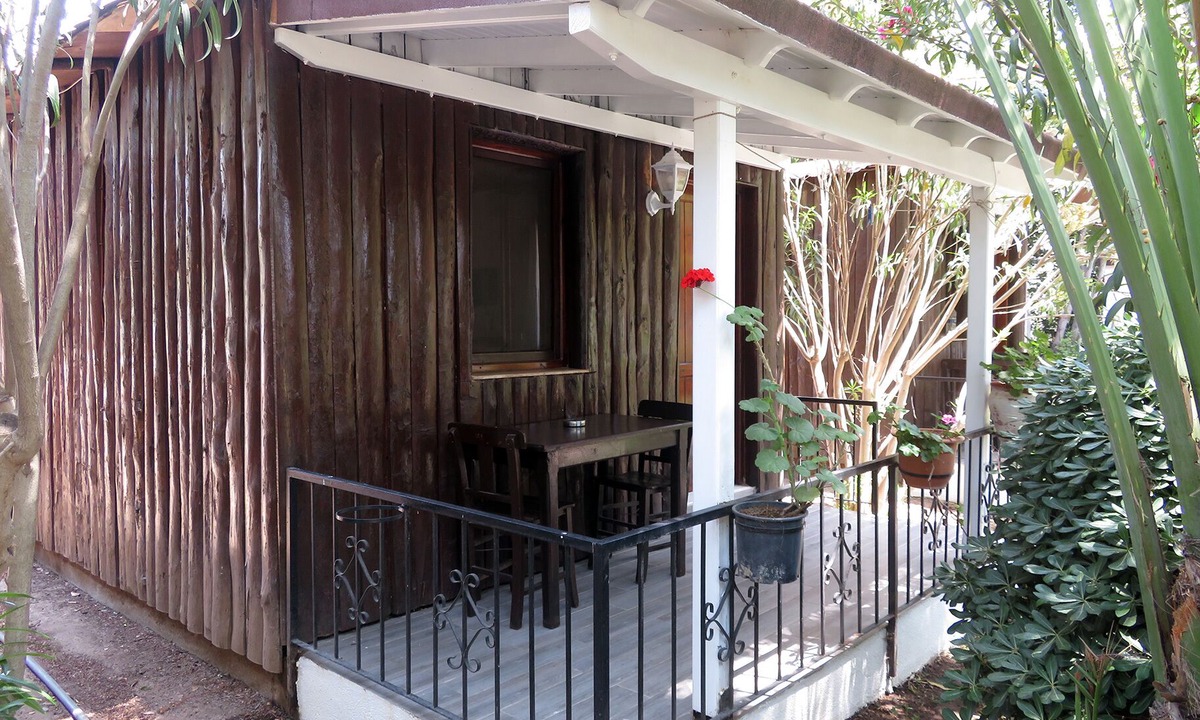Gumusluk House | Arriba Apart Bungalow Restaurant
