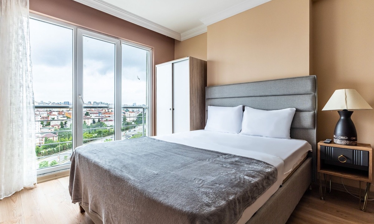Atasehir Apartment | Studio Flat w City View 5 min to Emaar Square