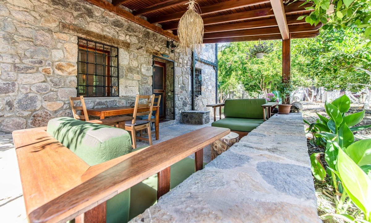 Bitez Villa | Chic Villa w Fireplace 3 min to Beach in Bodrum