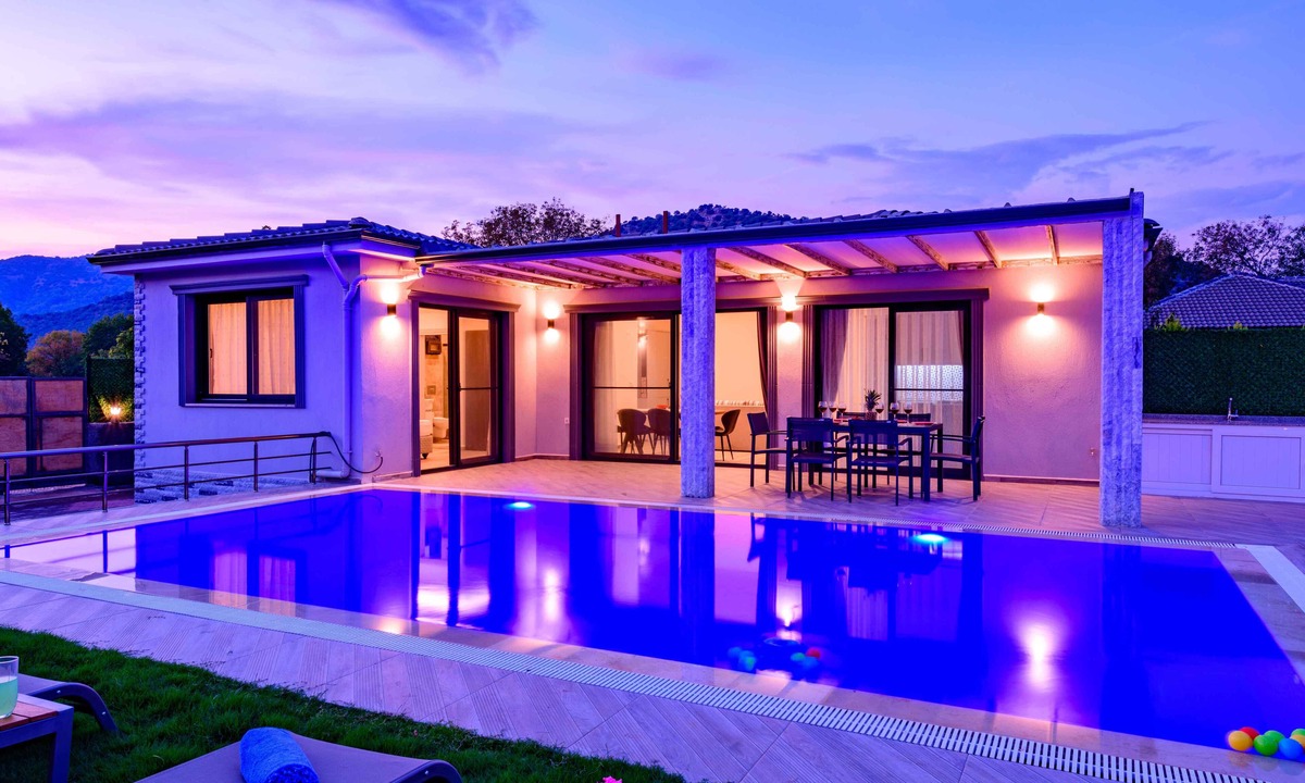 Fethiye Villa | Peaceful 2BR Villa W/ Pool & Large Garden, Fethiye Villa 1001