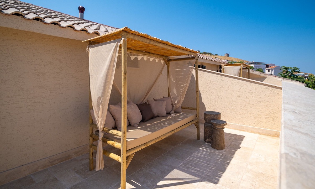Bozcaada Hotel | Bi Ada Otelleri