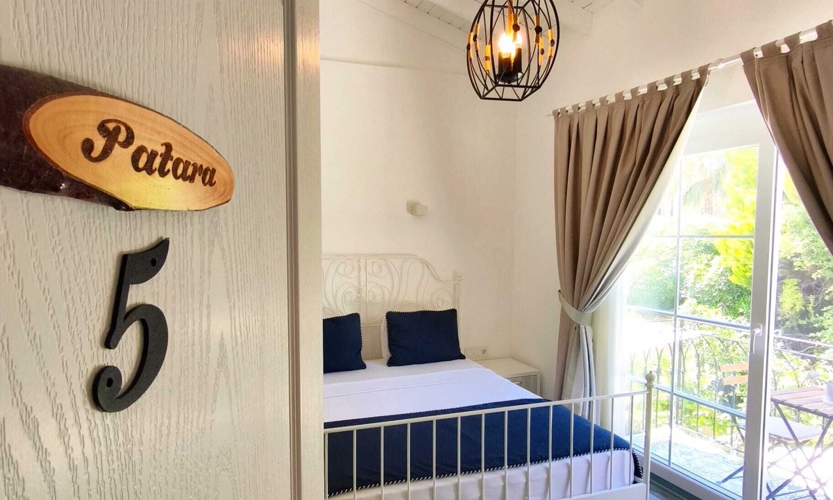 Tokoglu Hotel | Faro Alacati