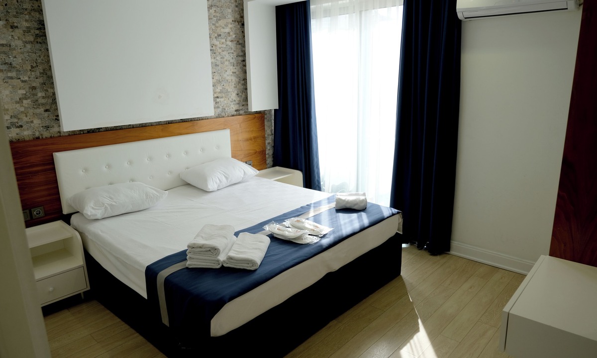Eski Lara Hotel | Hey Lara Hotel