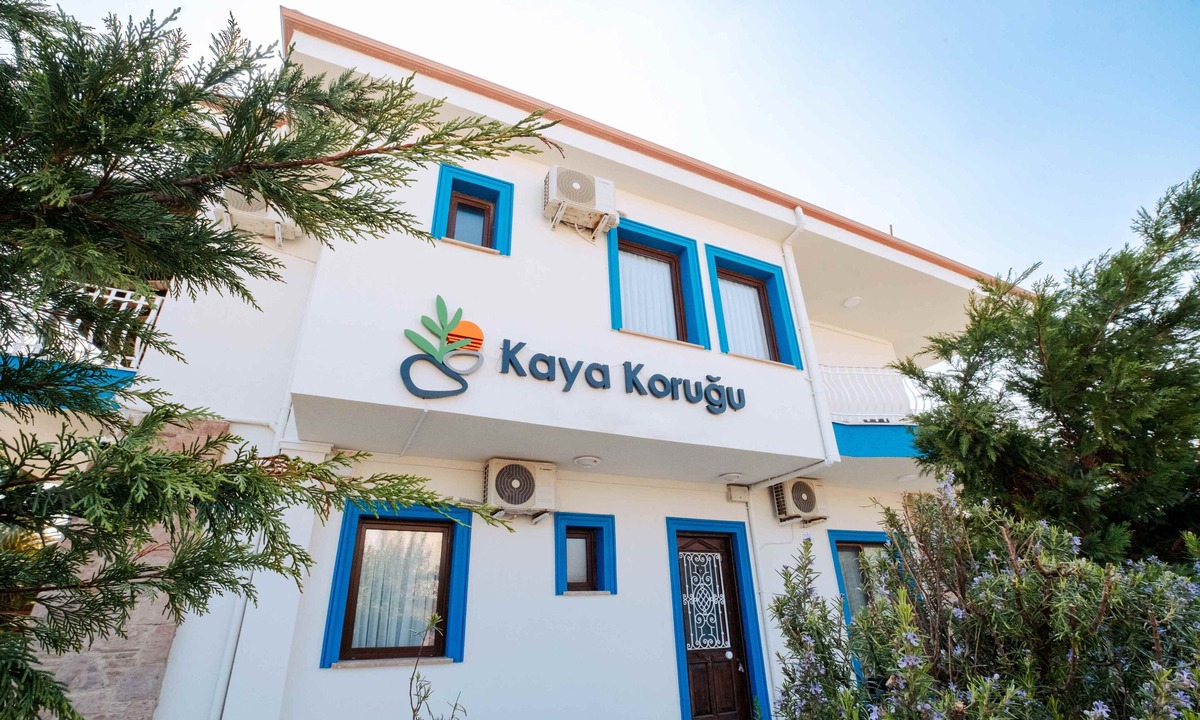 Karesi Bed & Breakfast | KAYA KORUĞU CUNDA