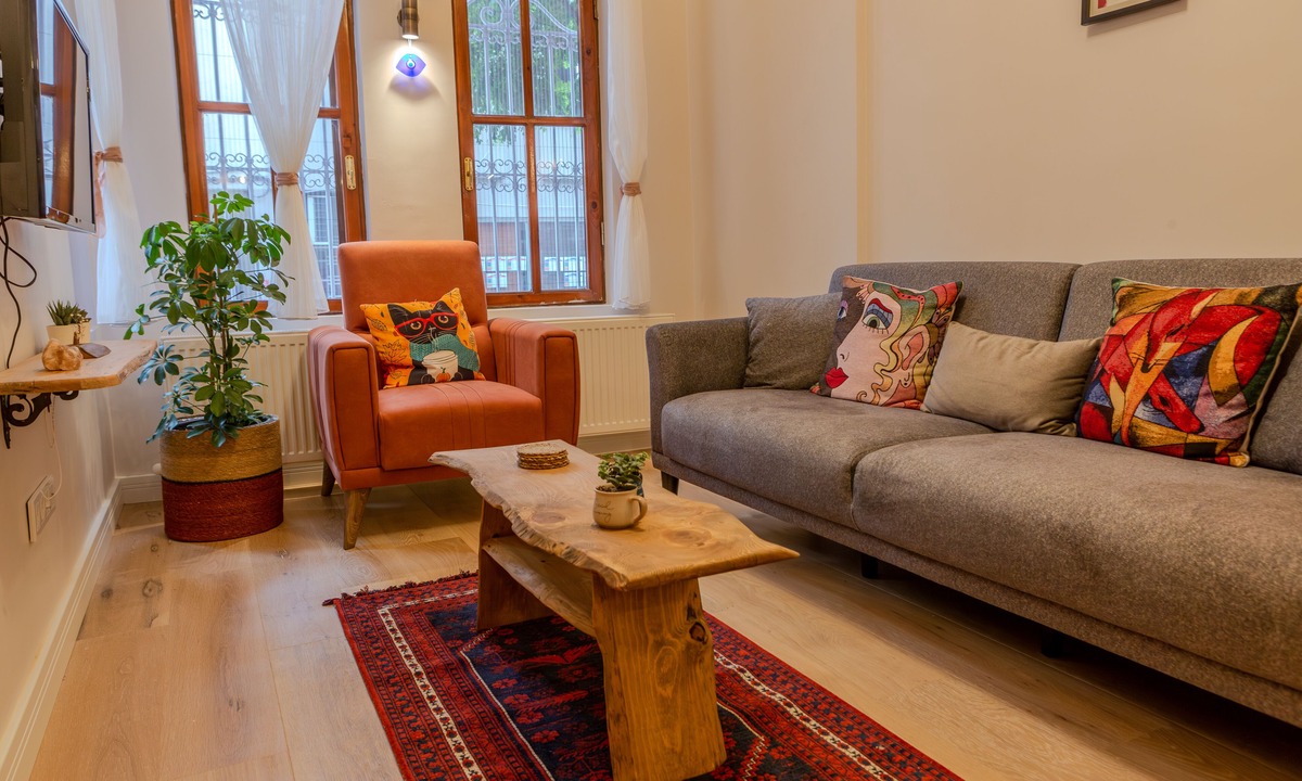 Rasimpasa Apartment | Retro 64 Entire rental unit in Kadıköy, Istanbul, Turkey Modern Designed
