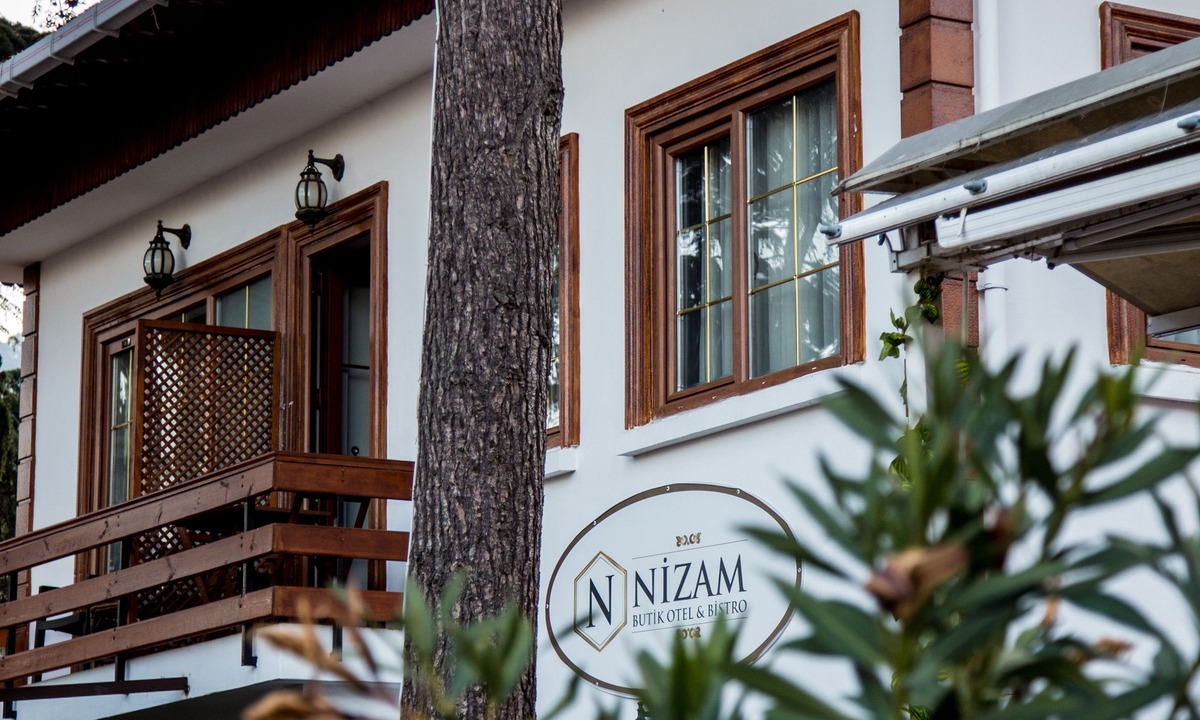 Adalar Hotel | Nizam Butik Otel Buyukada