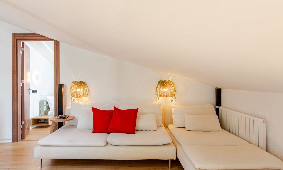 Etiler Apartment | Modern Couples Attic apt w/terrace near coffeeshop
