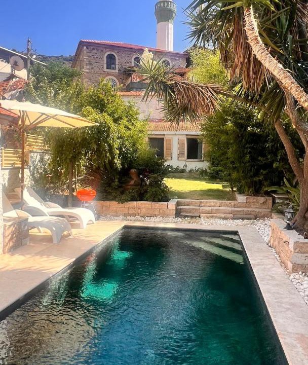 Guzelbahce Villa | The Magic of the Stone House, a Peaceful Escape