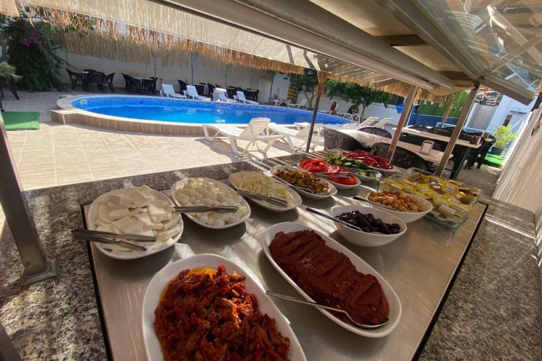 Gumuldur Hotel | TROPiCANA OTEL
