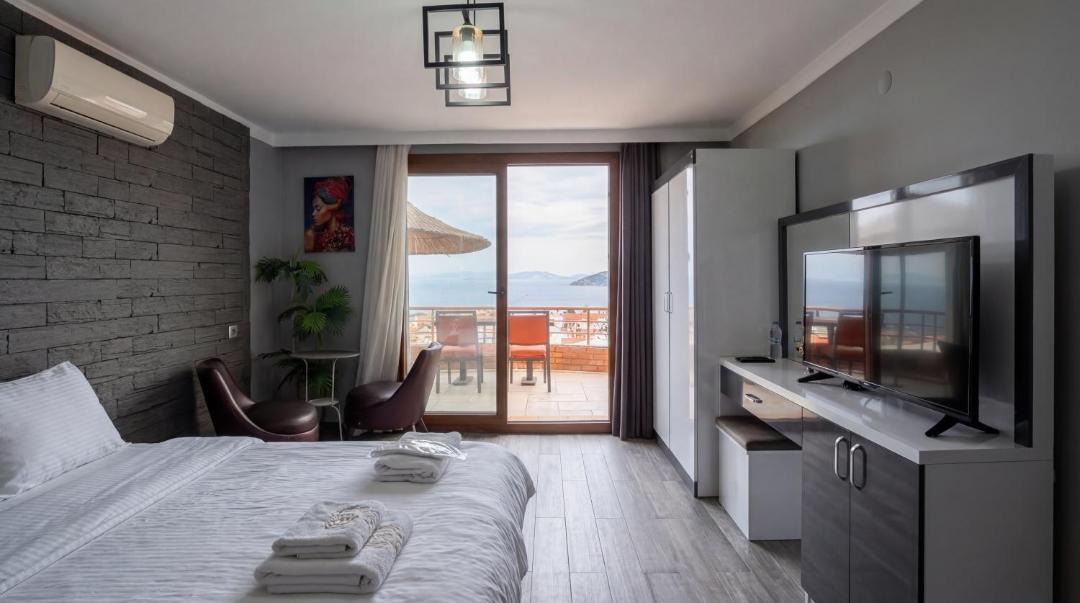 Yenifoca Hotel | Stone House Foça Otel