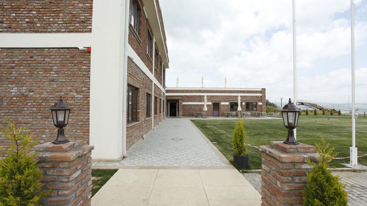 Photo of Buildings in Gelibolu