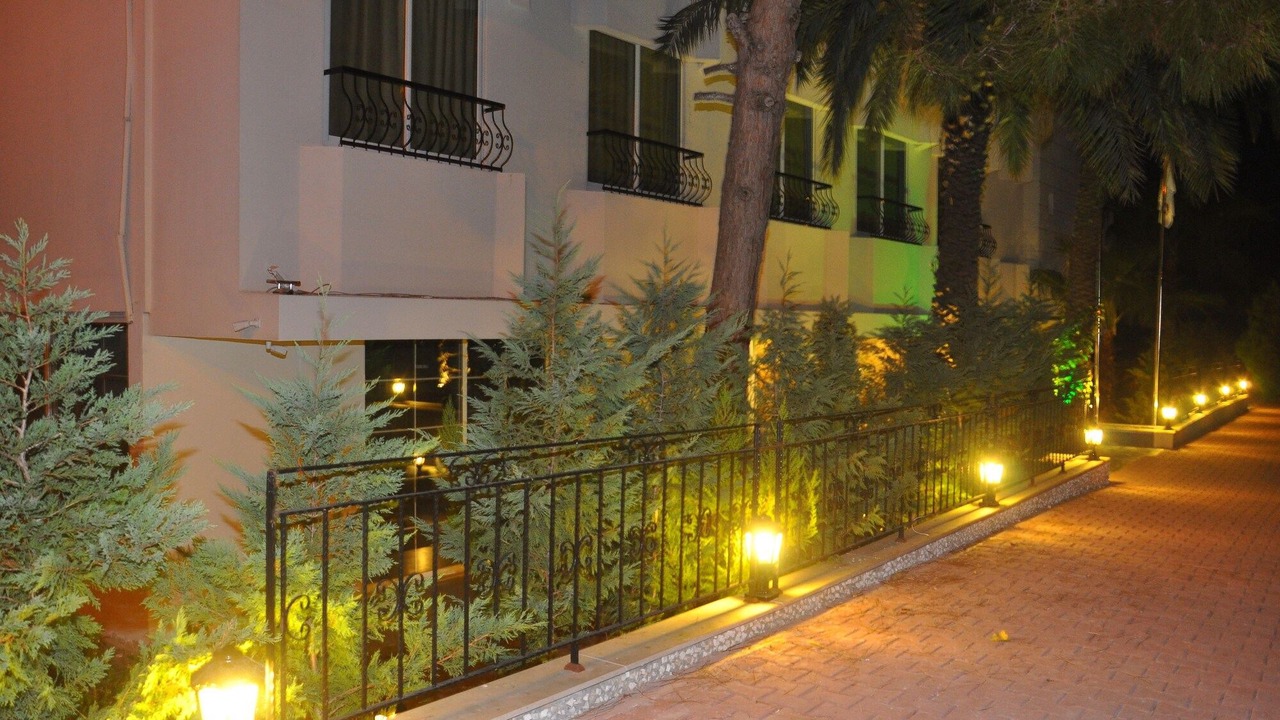 Photo of Buildings in Eski Lara