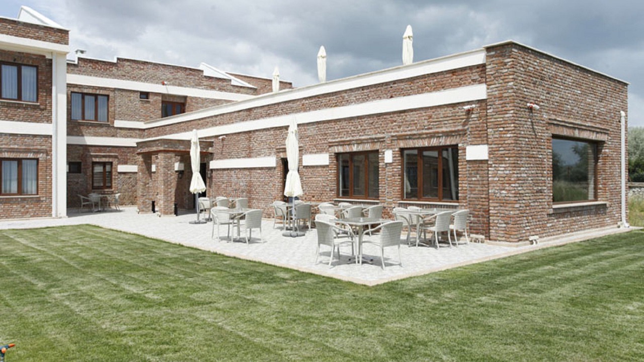 Photo of Buildings in Gelibolu