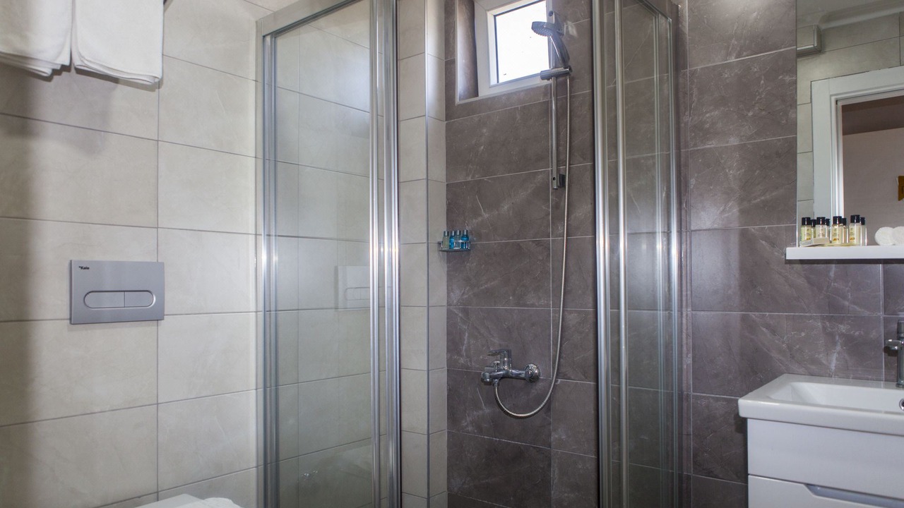 Photo of Bathroom in Eski Lara