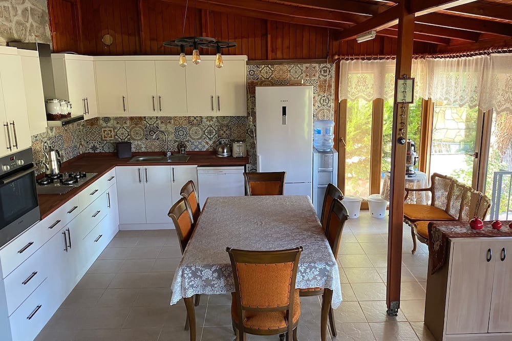 Photo of Kitchen in Bademli