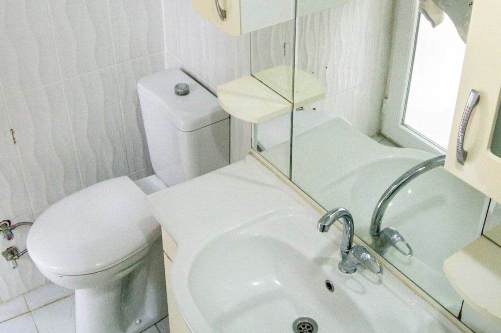 Photo of Bathroom in Zeytinburnu