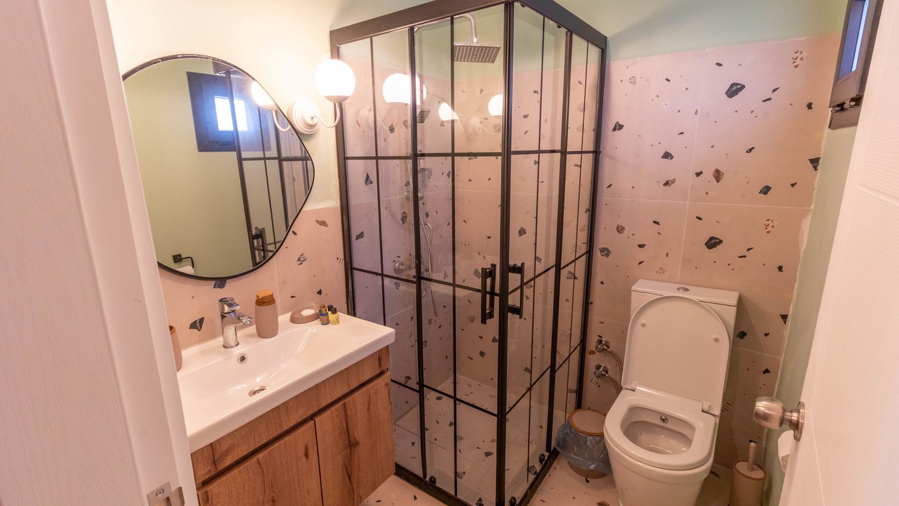 Photo of Bathroom in Yaniklar