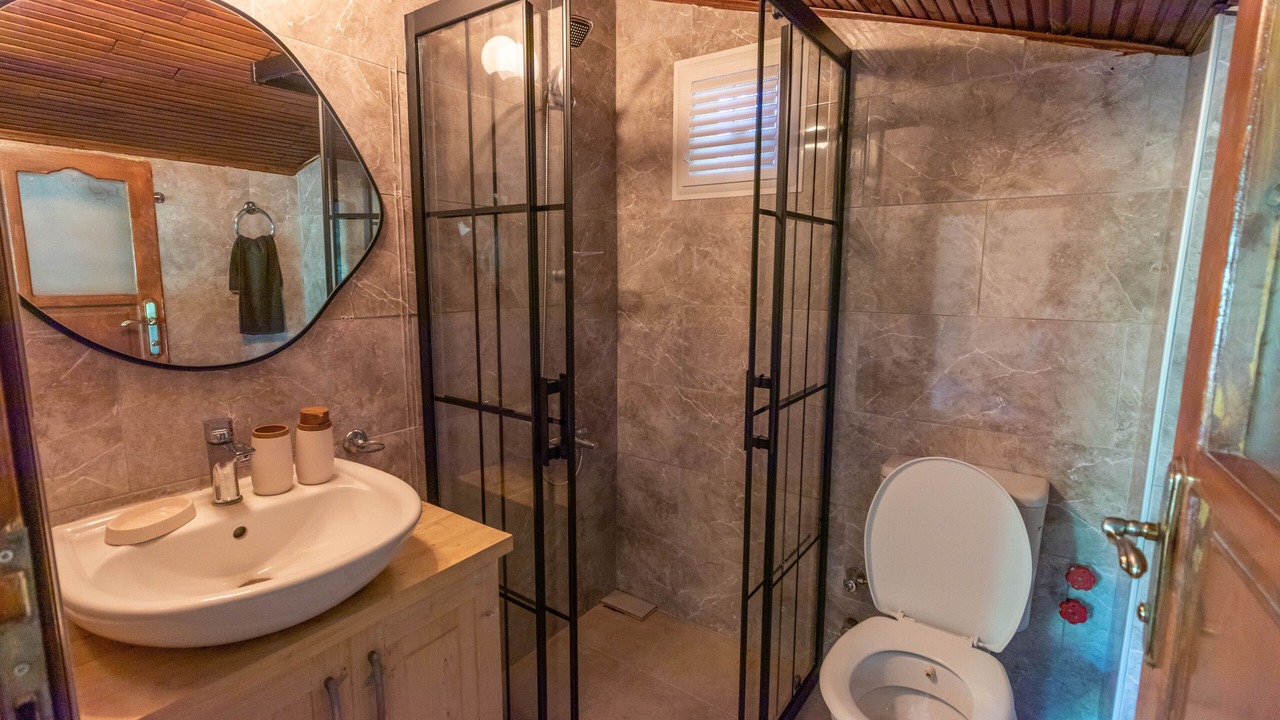 Photo of Bathroom in Yaniklar