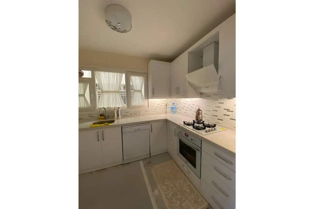 Photo of Kitchen in Yakuplu