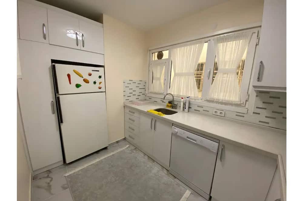 Photo of Kitchen in Yakuplu