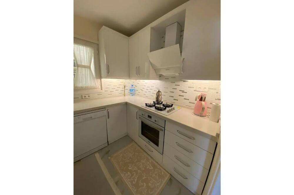 Photo of Kitchen in Yakuplu