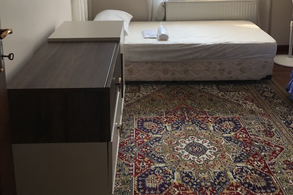 Photo of Bedroom in Icmeler