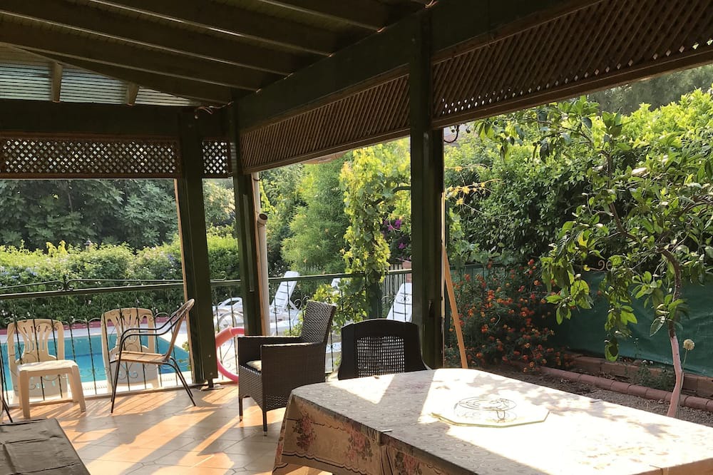 Photo of Patio Balcony in Icmeler