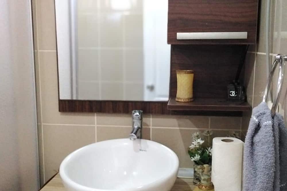 Photo of Bathroom in Lara