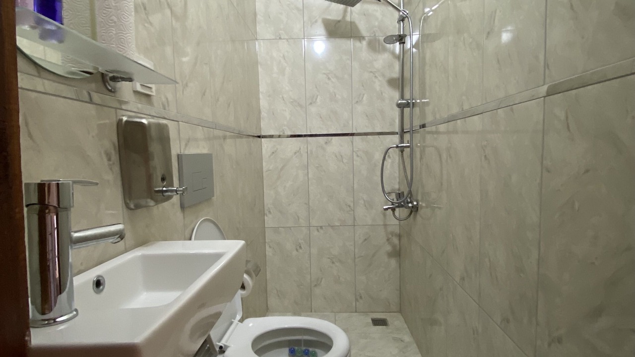 Photo of Bathroom in Behram
