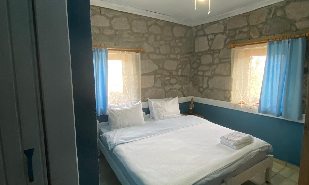 Photo of Bedroom in Behram