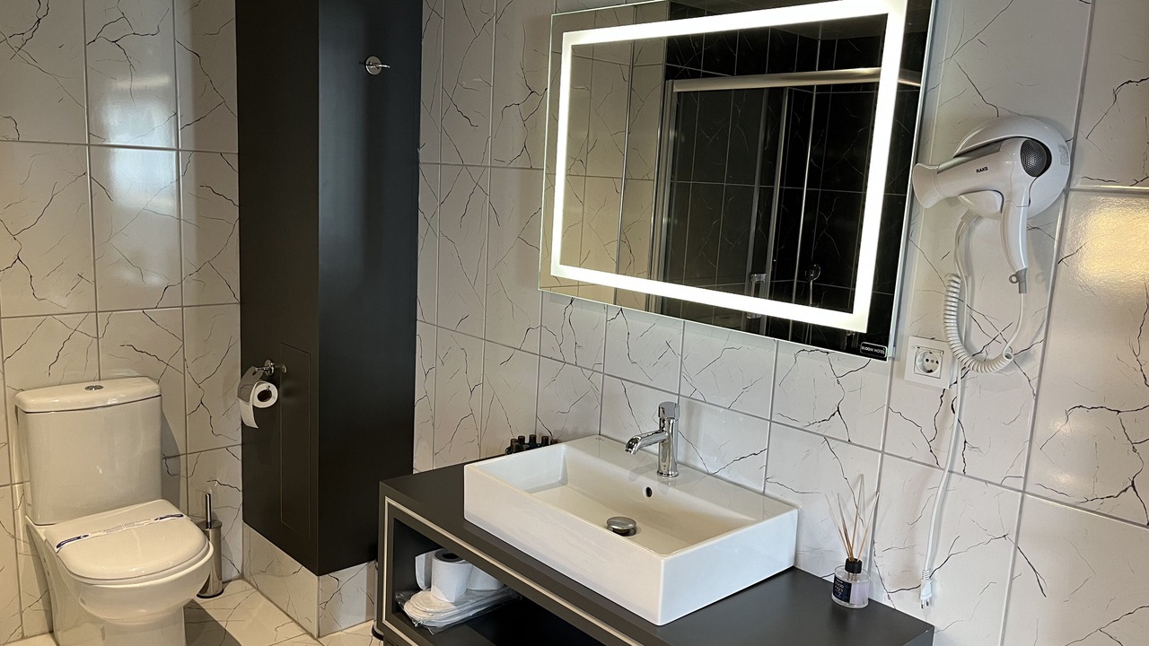 Photo of Bathroom in Kesan