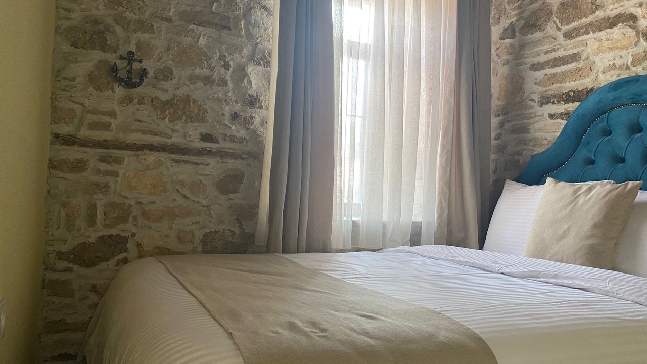 Photo of Bedroom in Yenifoca