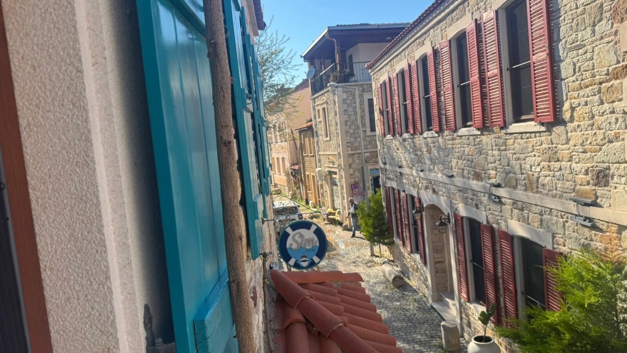 Photo of Bedroom in Yenifoca