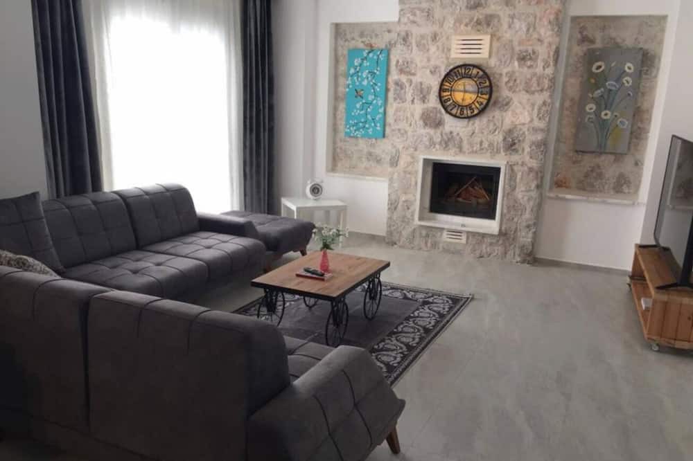 Photo of Livingroom in Turgutkoy Koyu