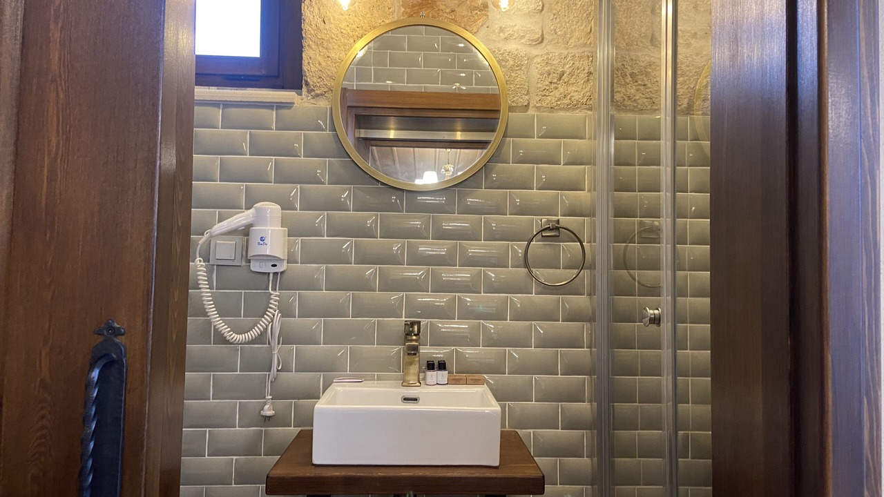 Photo of Bathroom in Yenifoca