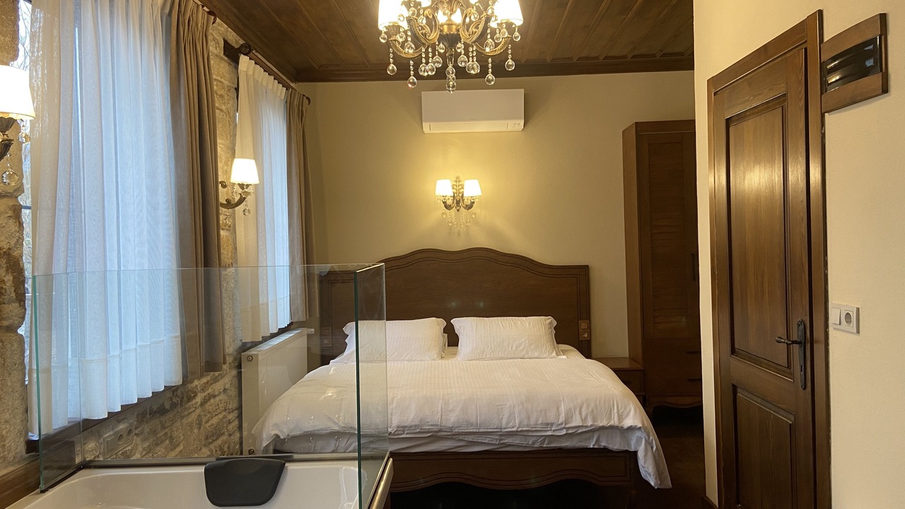 Photo of Bedroom in Yenifoca