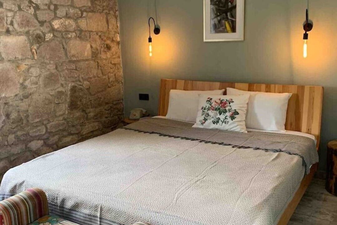 Photo of Bedroom in Behram