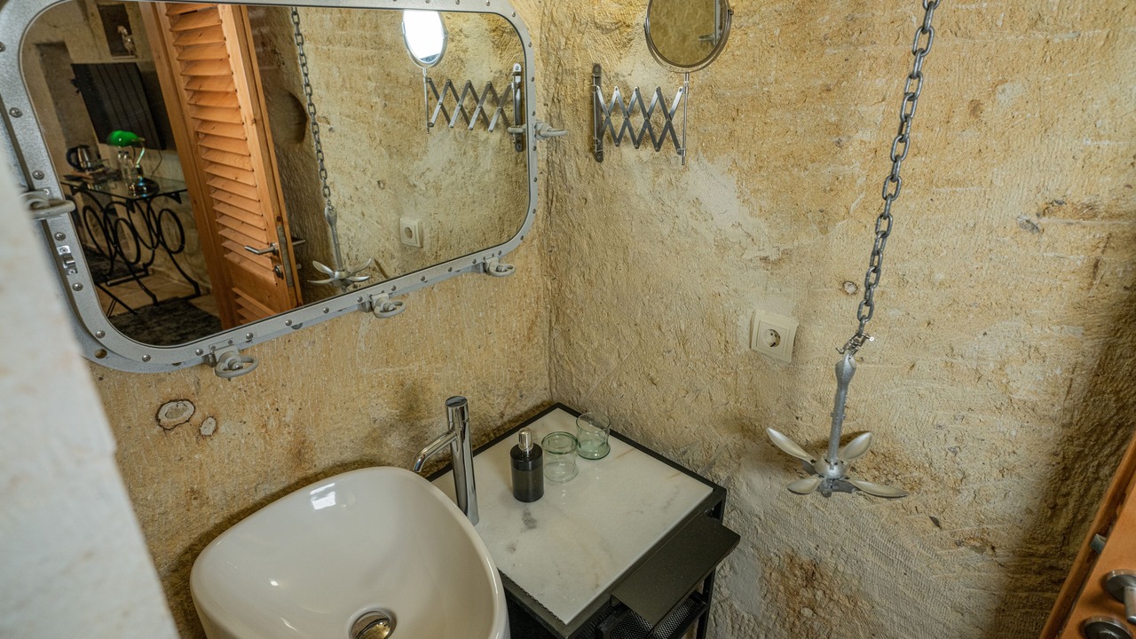 Photo of Bathroom in Cavusin