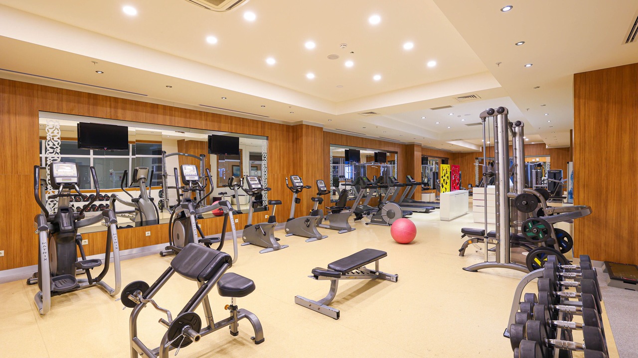 Photo of Others in Side