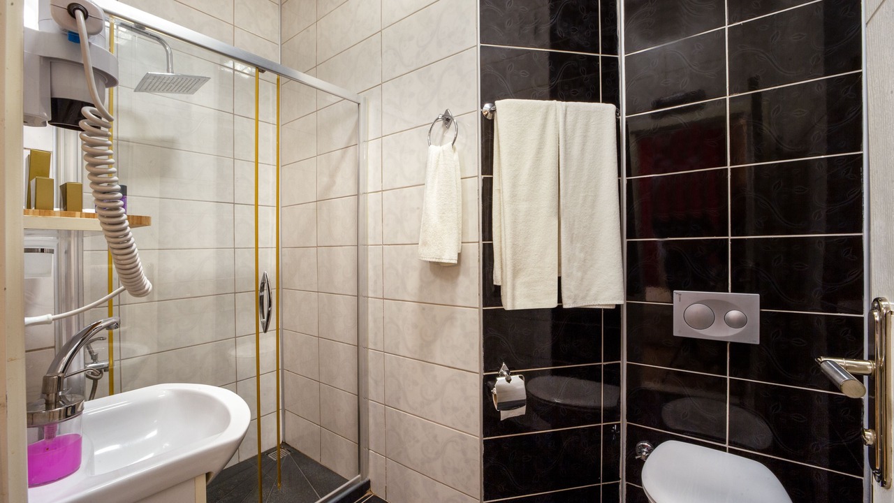 Photo of Bathroom in Pera
