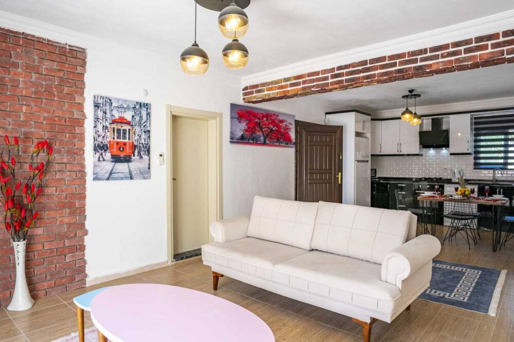 Photo of Livingroom in Islamlar
