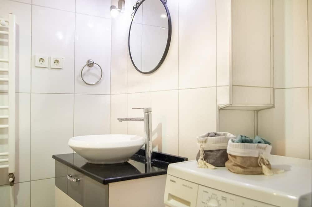 Photo of Bathroom in Karsiyaka