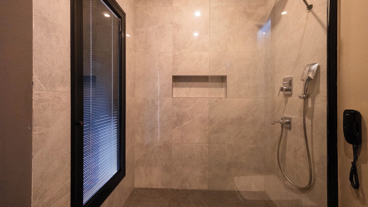 Photo of Bathroom in Can