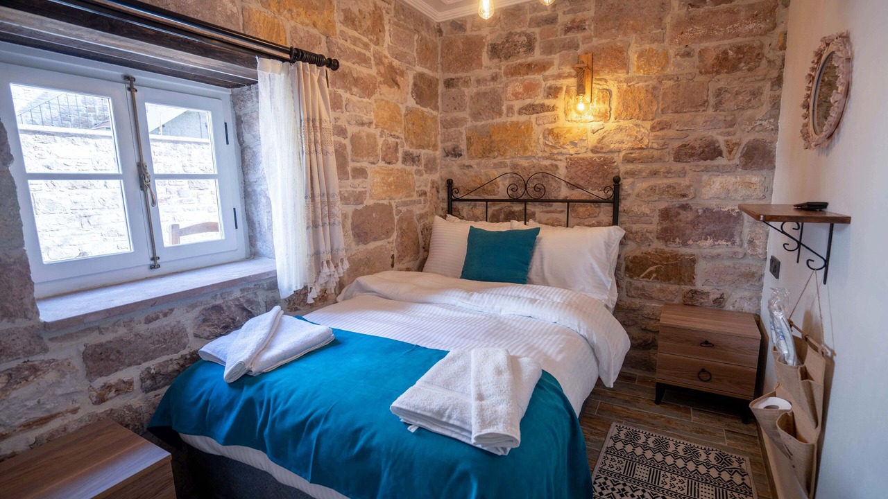 Photo of Bedroom in Karesi